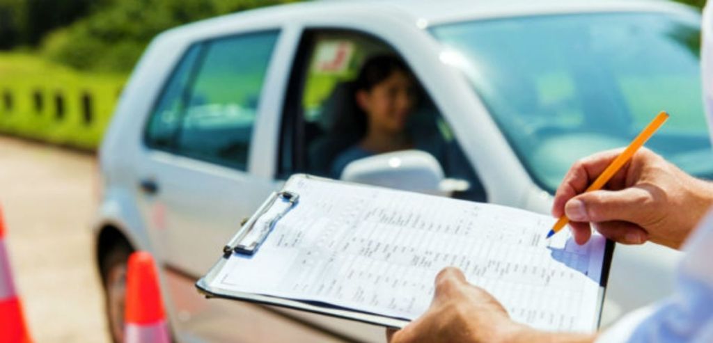 Personificar a identidade no teste de direção