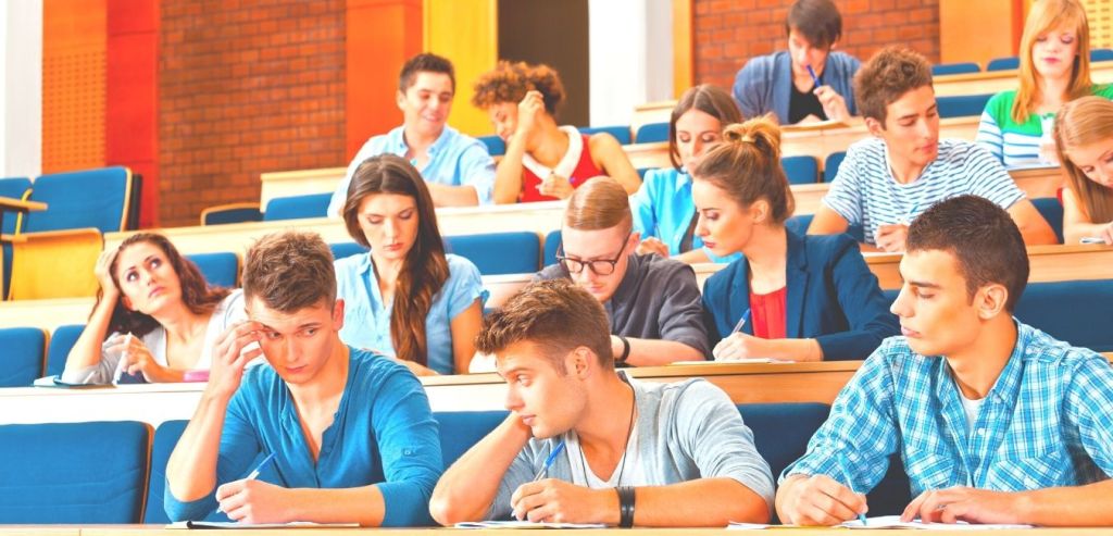 Os exames são realmente os melhores para avaliar o conhecimento