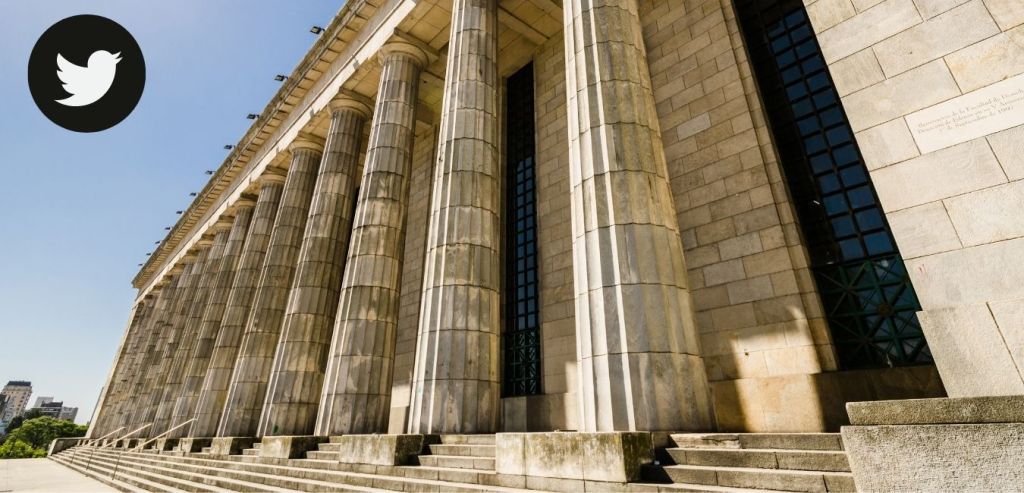 Momentos e solicitações incomuns em uma universidade